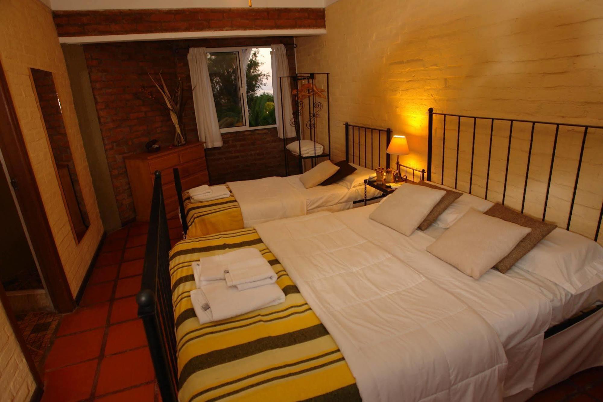 Posada Del Bosque โกโลเนีย เดล ซากราเมนโต ภายนอก รูปภาพ