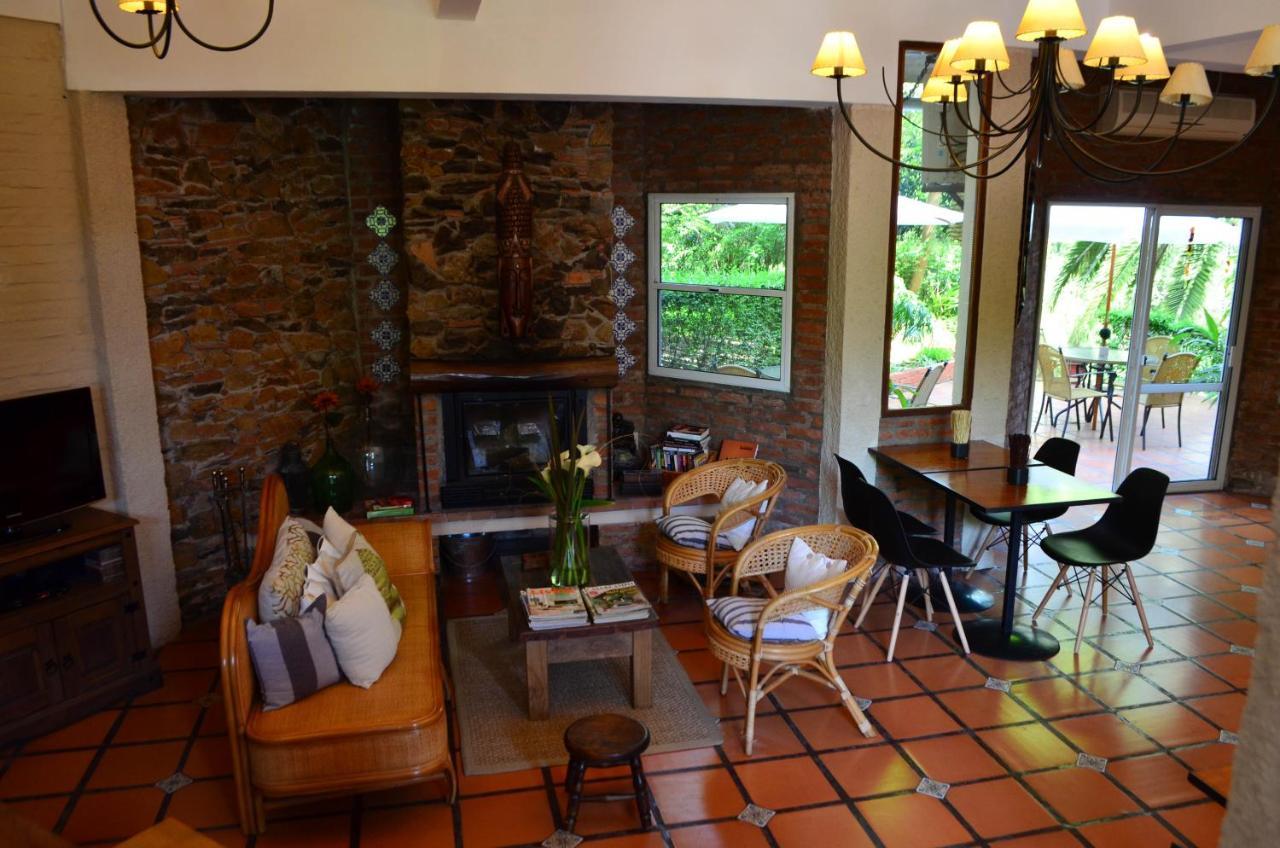 Posada Del Bosque โกโลเนีย เดล ซากราเมนโต ภายนอก รูปภาพ